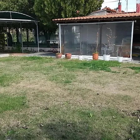 Kariani Country House Ferienhaus Ofrínion